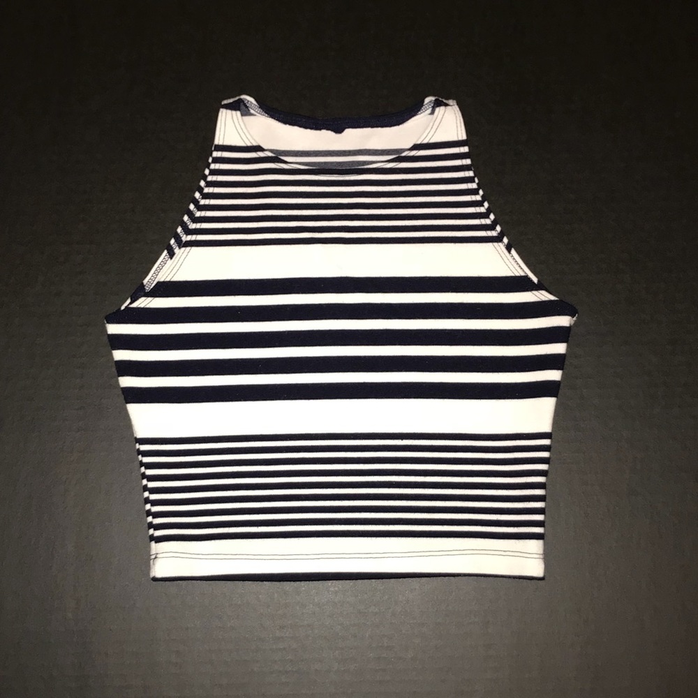 American Apparel: black and white crop top